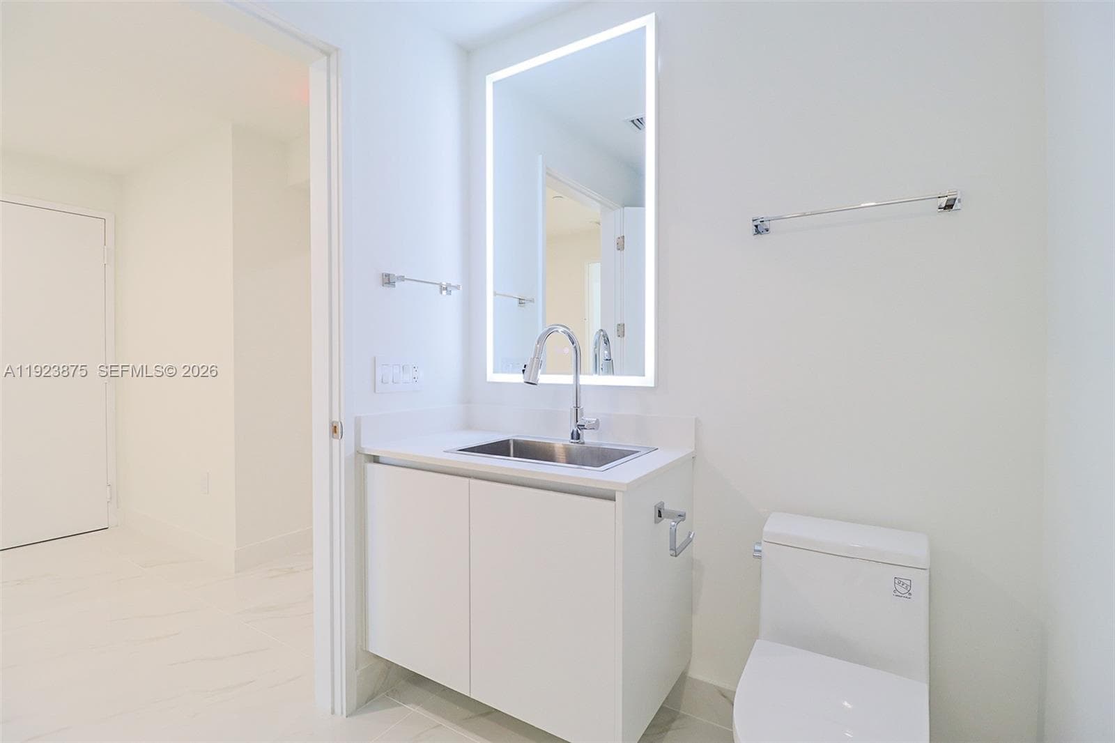 700 NE 24 st # 4201, Miami FL 33137 — 57