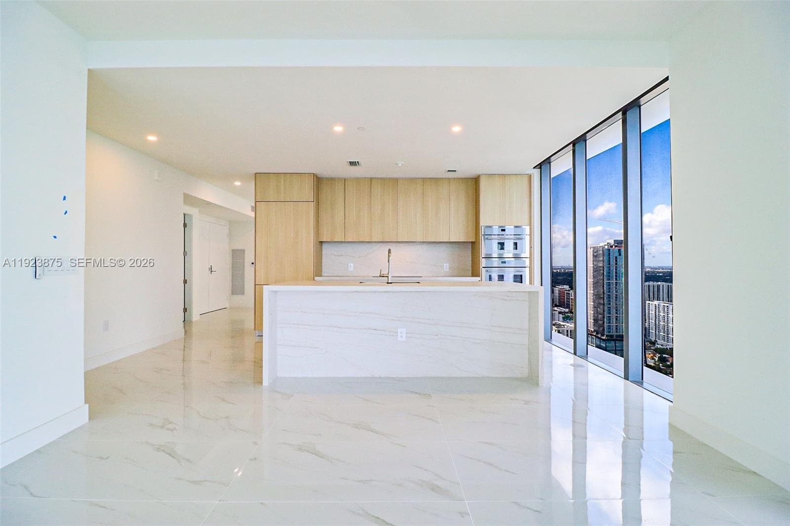 700 NE 24 st # 4201, Miami FL 33137 — 7