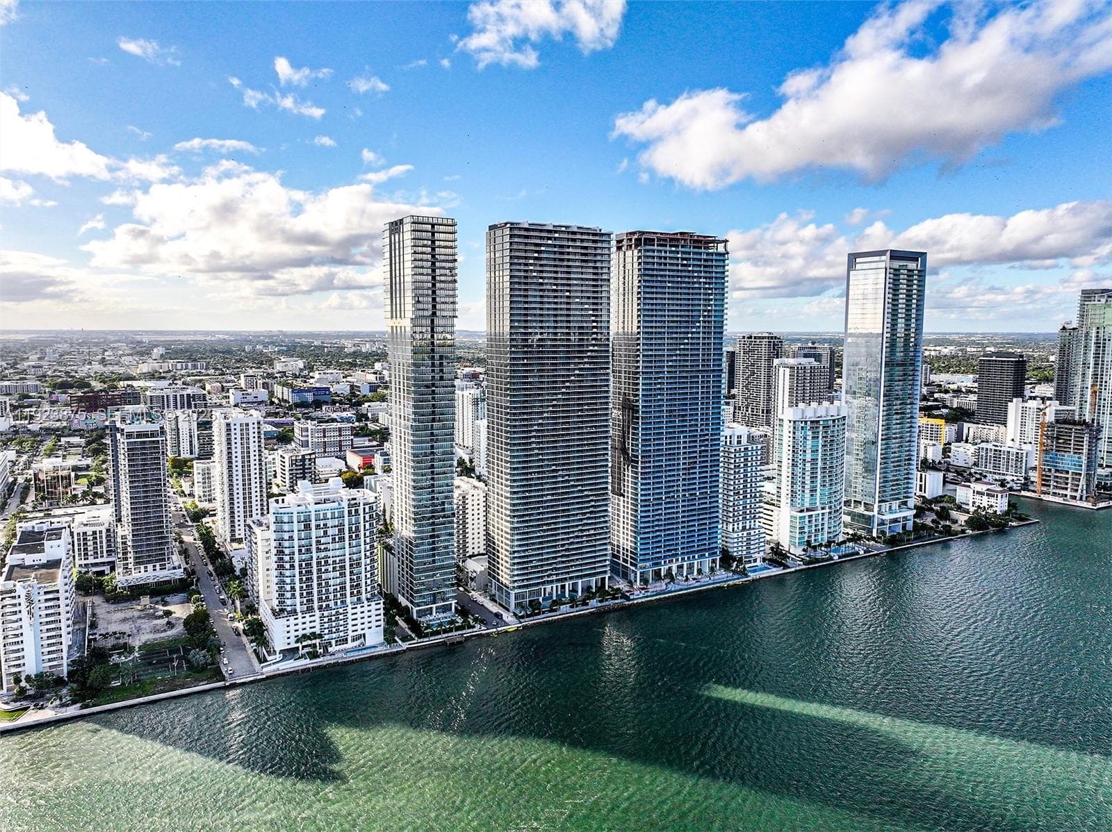 700 NE 24 st # 4201, Miami FL 33137 — 81