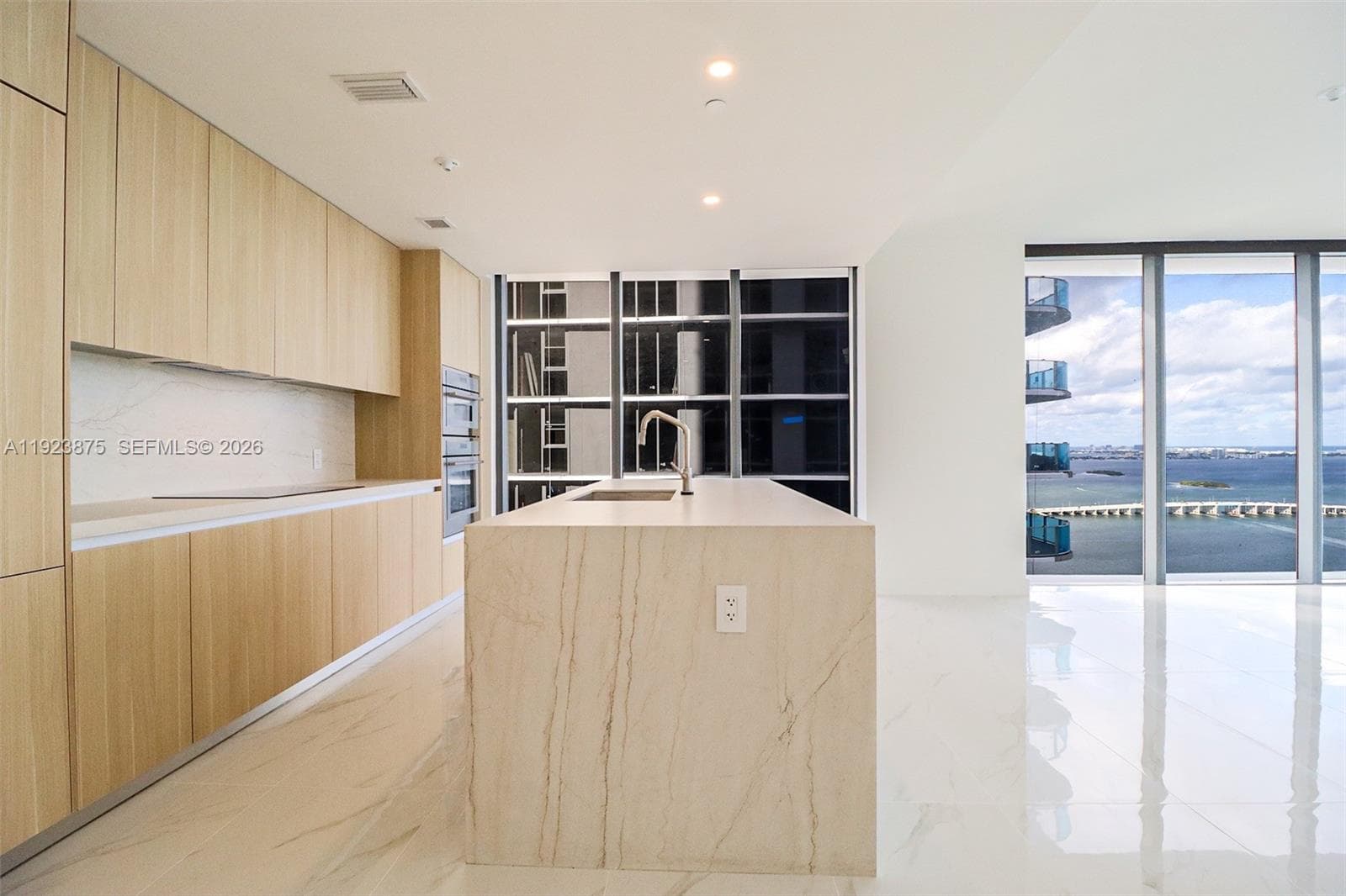 700 NE 24 st # 4201, Miami FL 33137 — 5