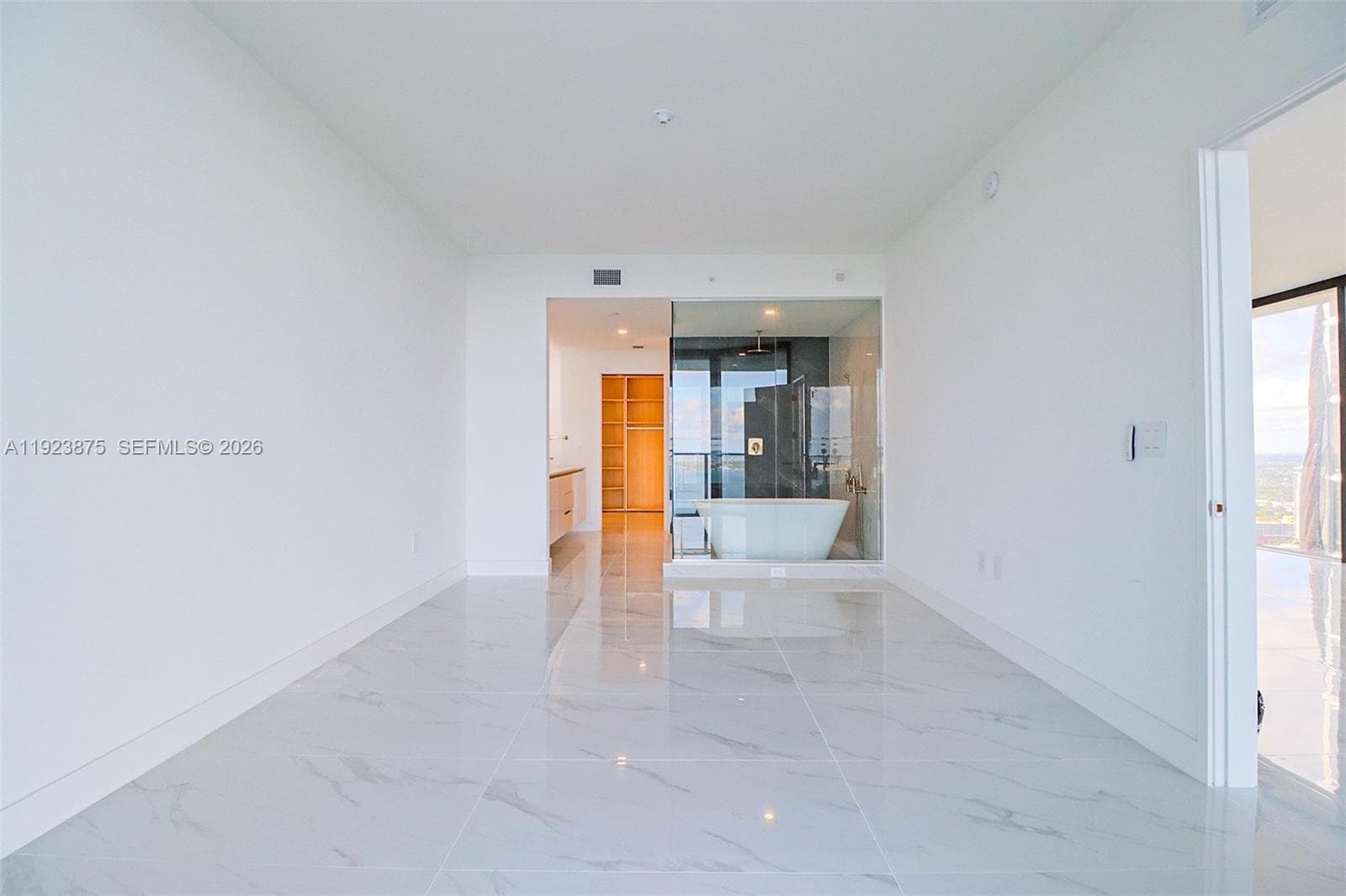 700 NE 24 st # 4201, Miami FL 33137 — 20
