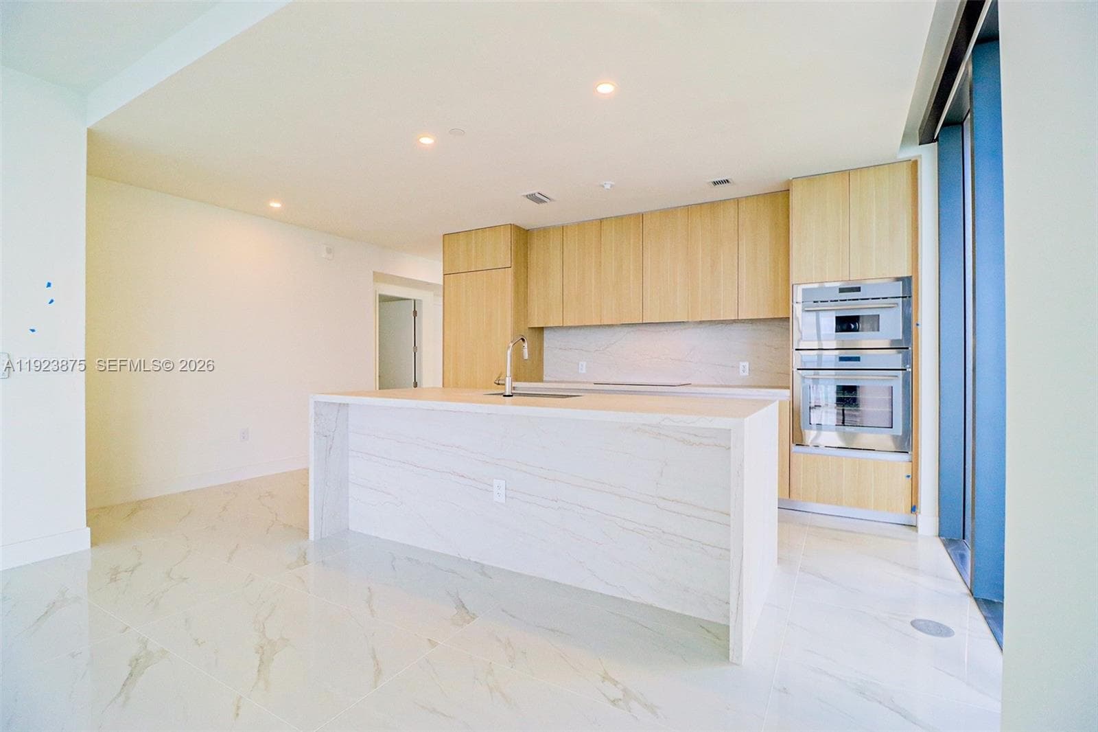 700 NE 24 st # 4201, Miami FL 33137 — 9