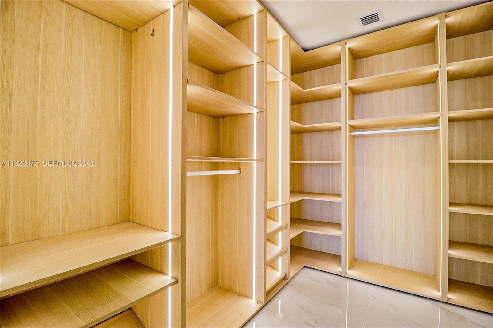 700 NE 24 st # 4201, Miami FL 33137 — 37