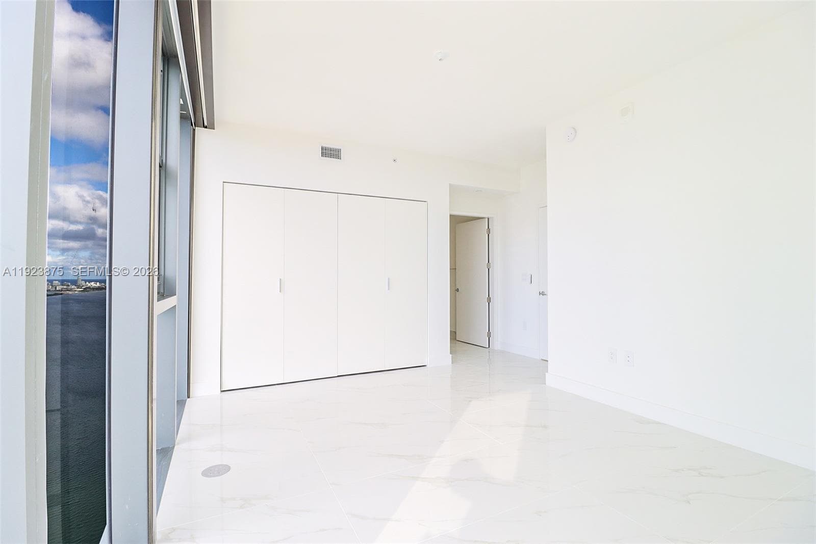 700 NE 24 st # 4201, Miami FL 33137 — 68