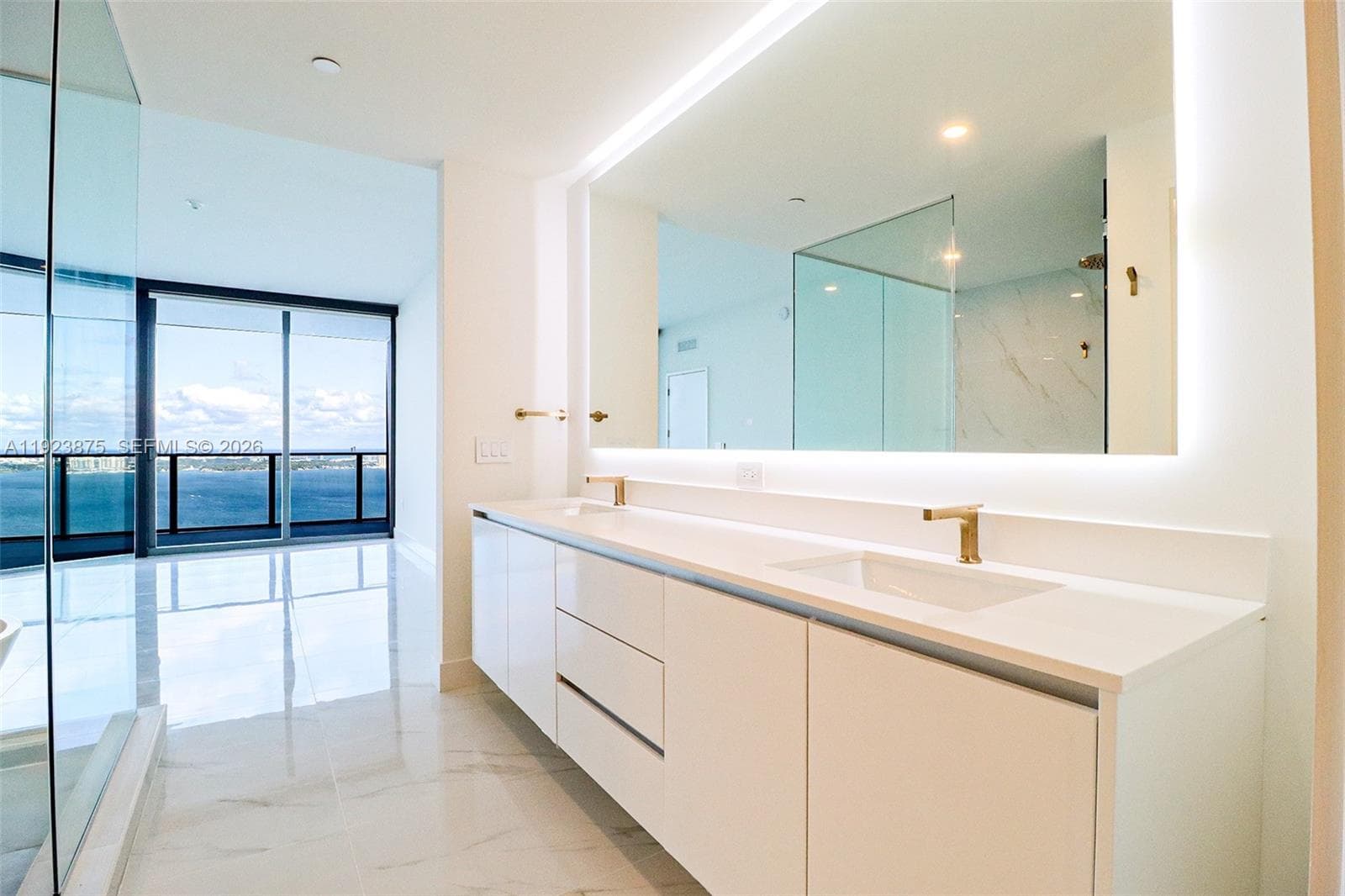 700 NE 24 st # 4201, Miami FL 33137 — 29