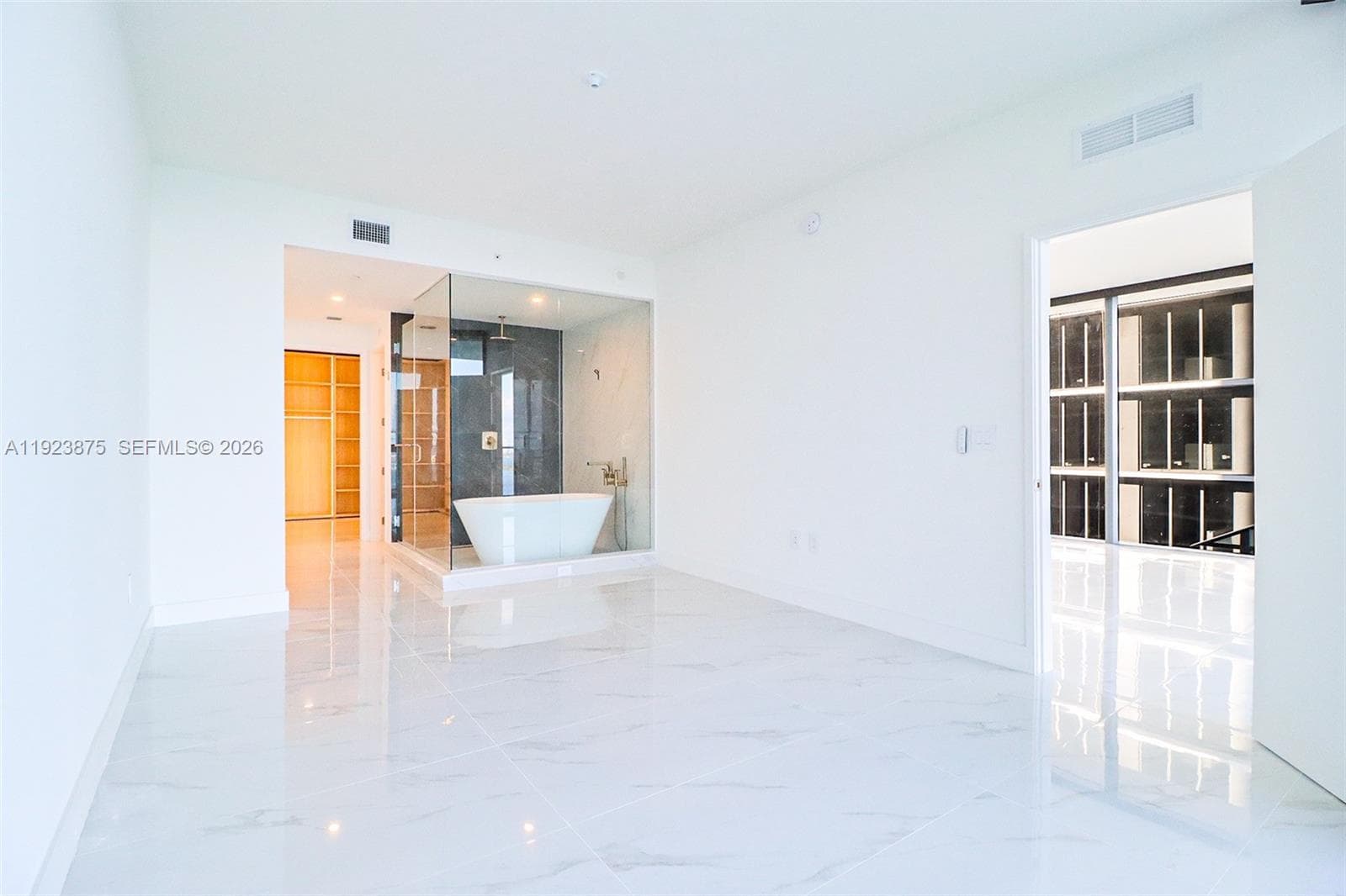 700 NE 24 st # 4201, Miami FL 33137 — 21