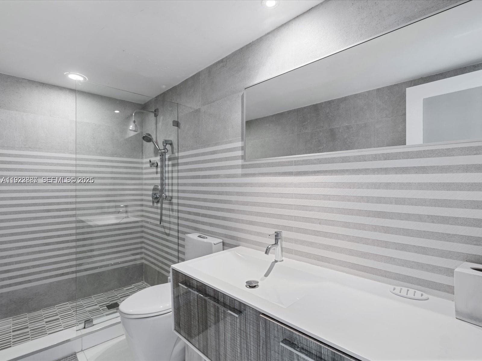 19370 E Collins Ave # 627, Sunny Isles Beach FL 33160 — 12