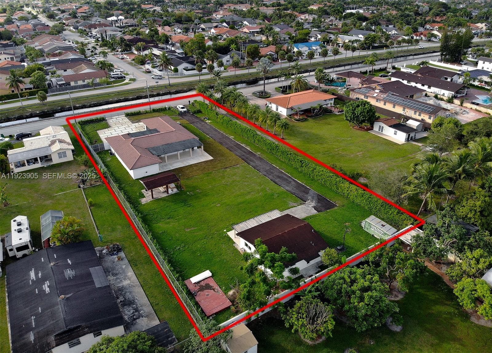 3801 SW 132nd Ave, Miami FL 33175 — 52