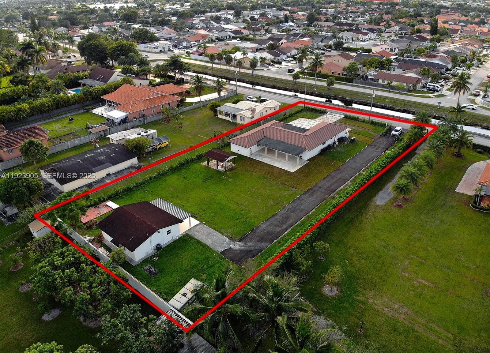 3801 SW 132nd Ave, Miami FL 33175 — 51
