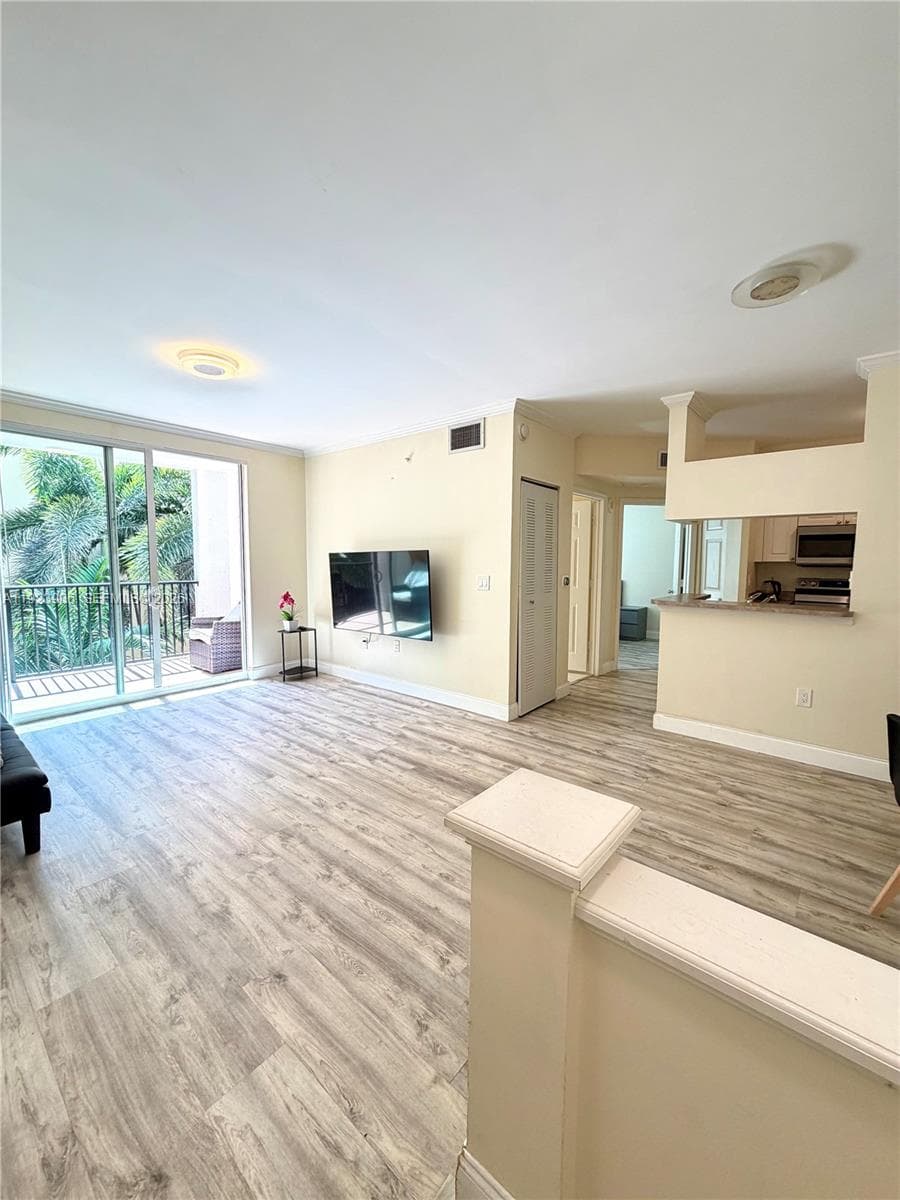 17150 N Bay Rd # 2419, Sunny Isles Beach FL 33160 — 2