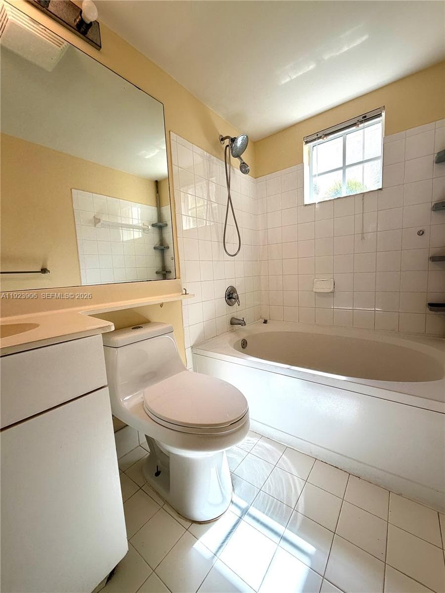 17150 N Bay Rd # 2419, Sunny Isles Beach FL 33160 — 15