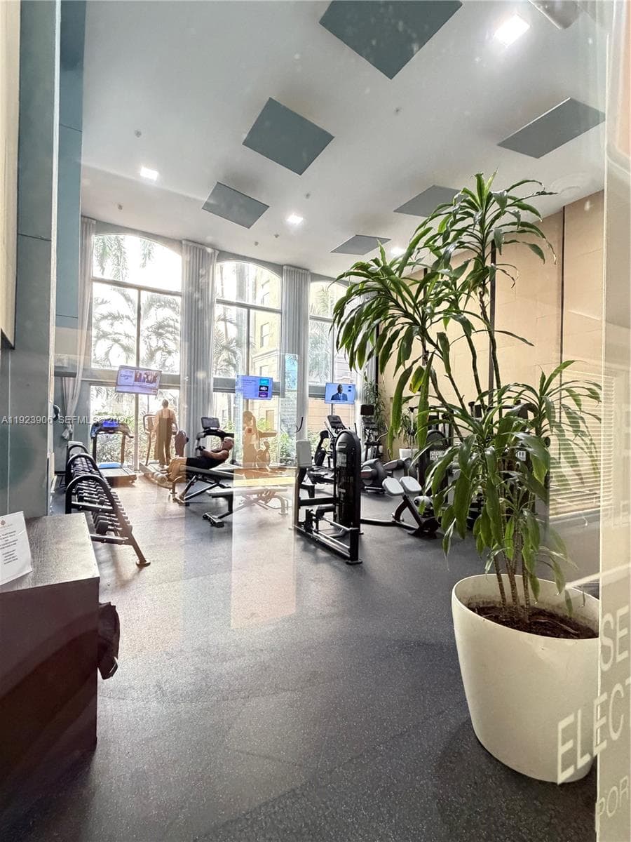17150 N Bay Rd # 2419, Sunny Isles Beach FL 33160 — 25