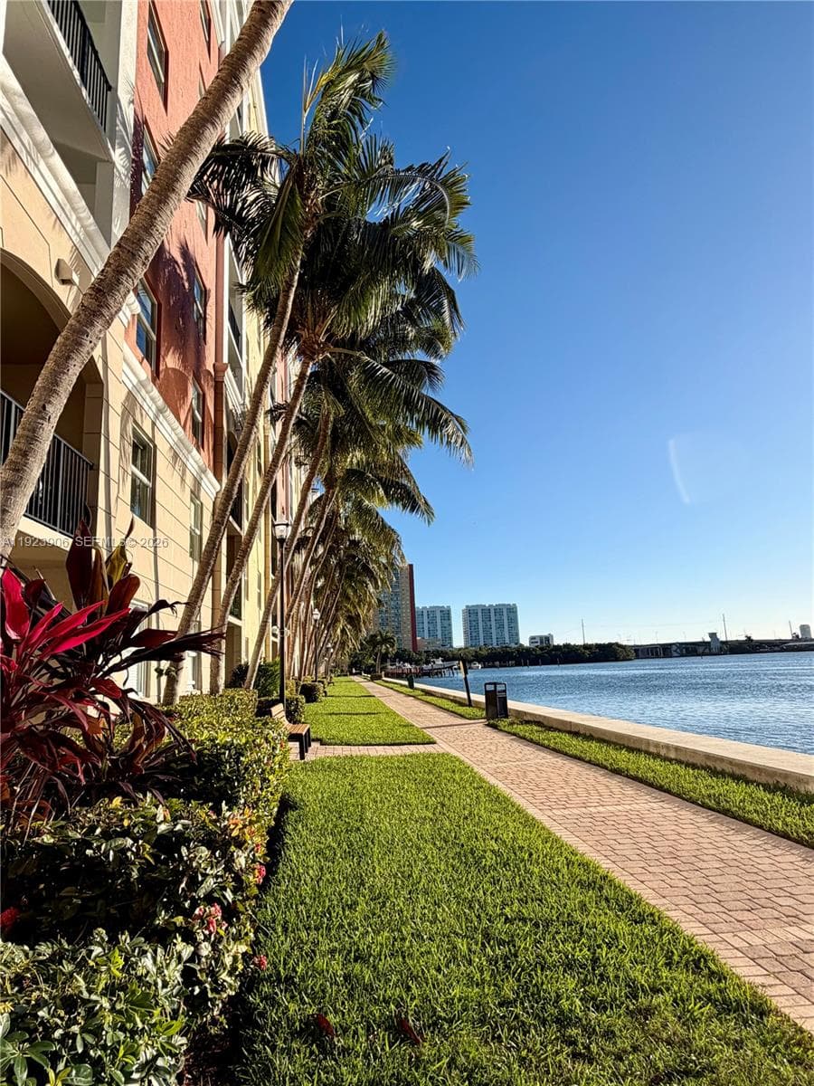 17150 N Bay Rd # 2419, Sunny Isles Beach FL 33160 — 21