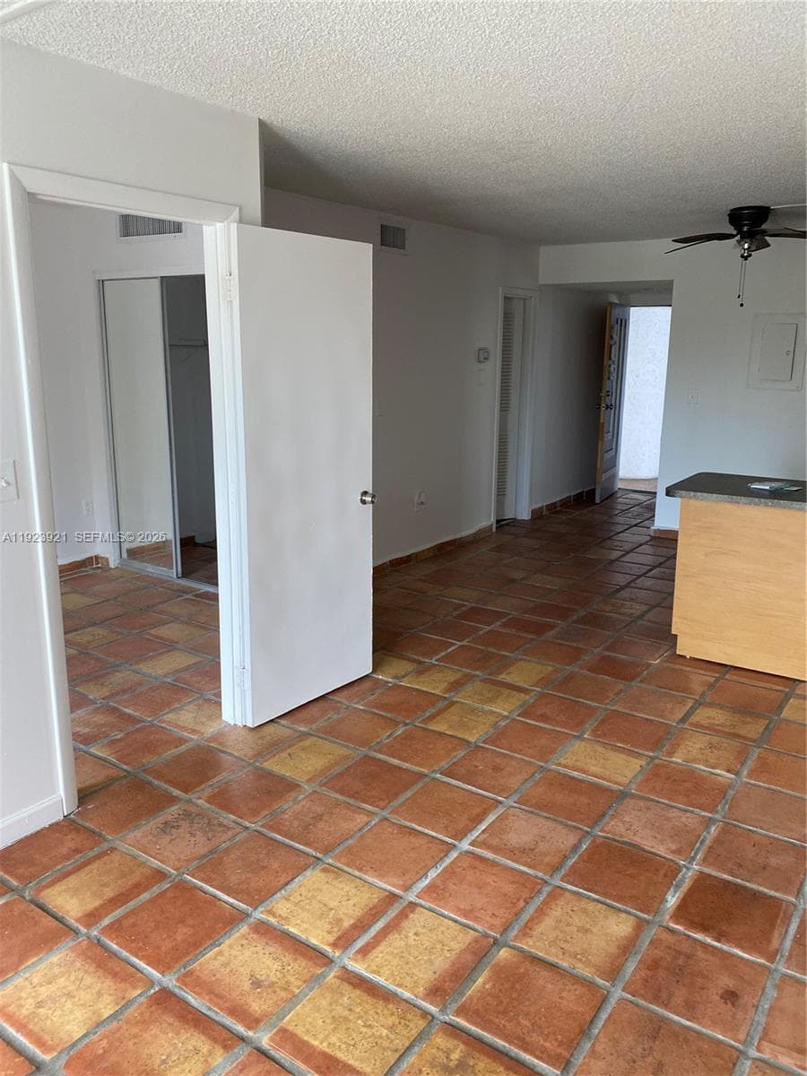 1650 NE 115th St # 405, Miami FL 33181 — 12