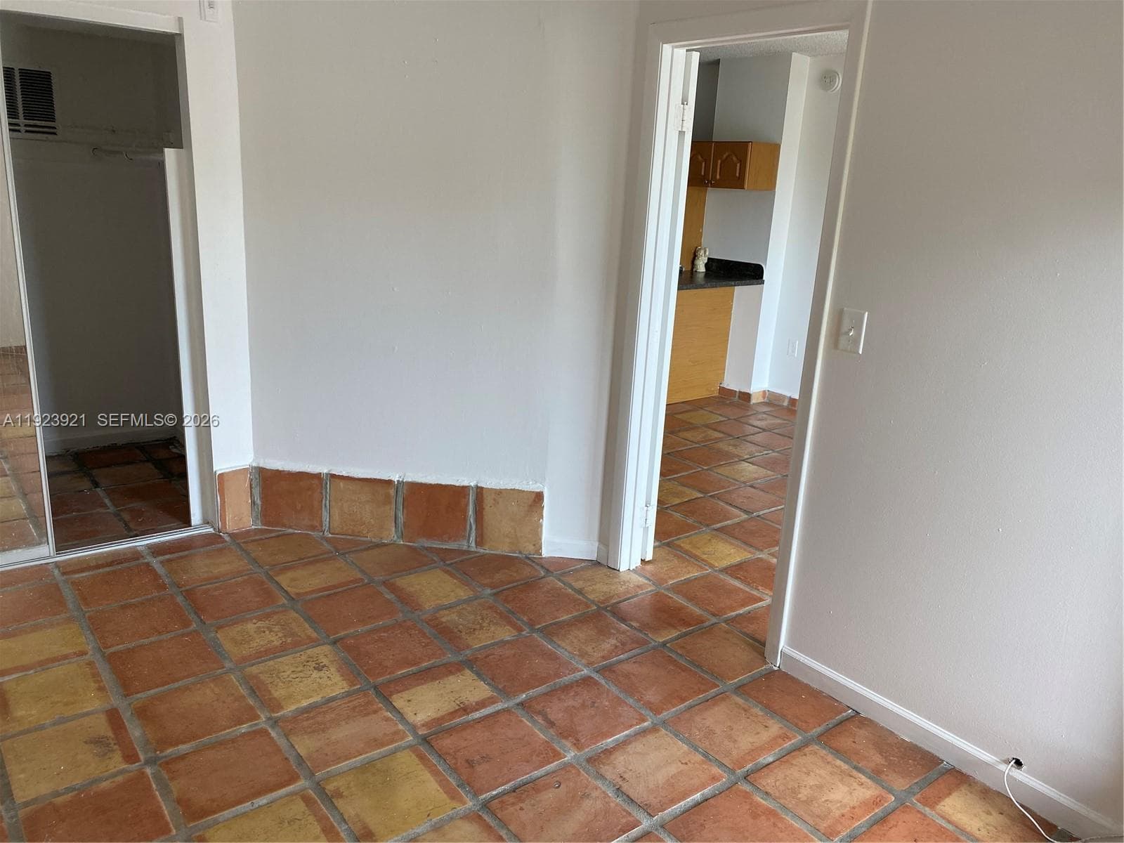 1650 NE 115th St # 405, Miami FL 33181 — 14