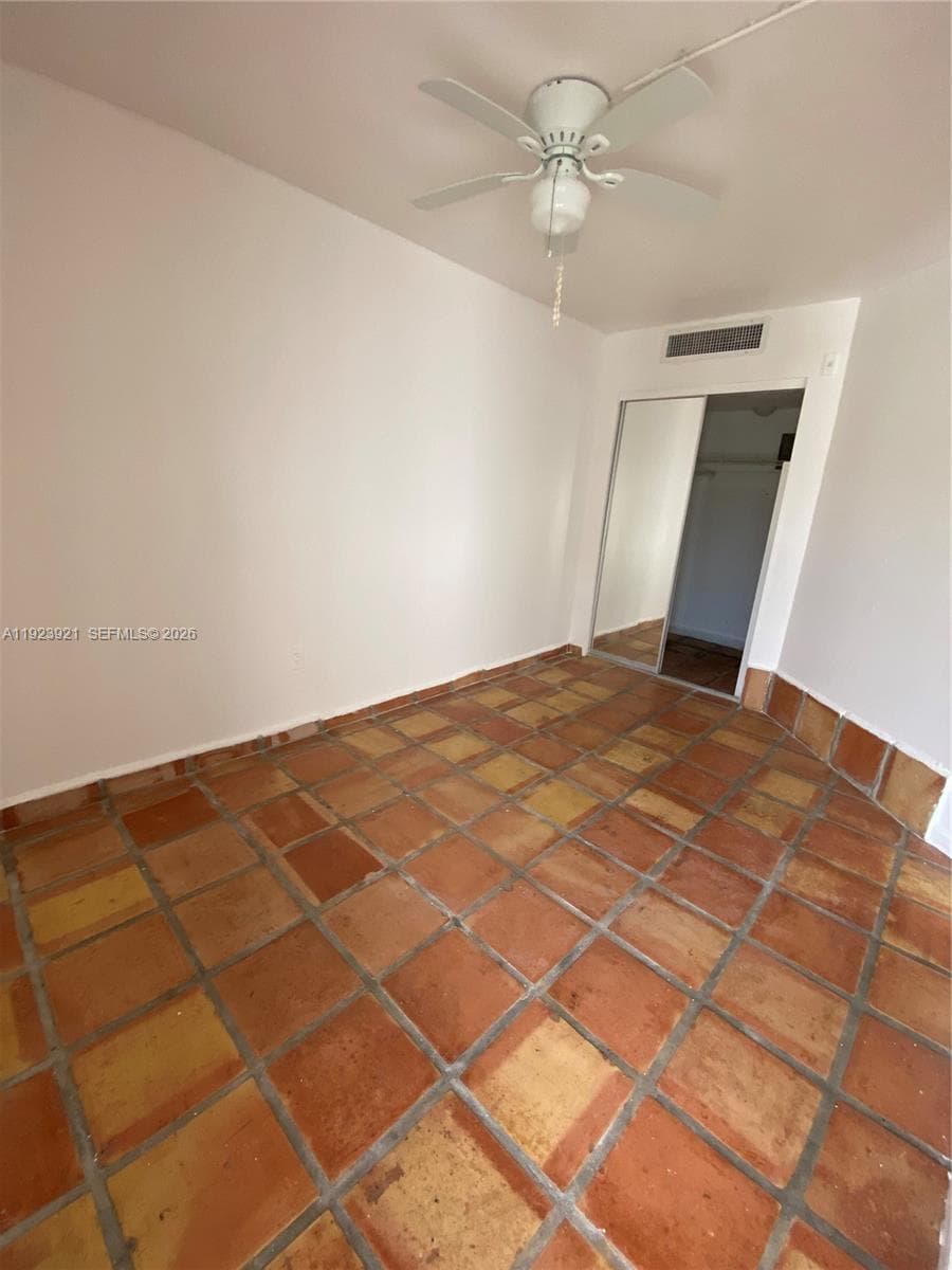 1650 NE 115th St # 405, Miami FL 33181 — 21