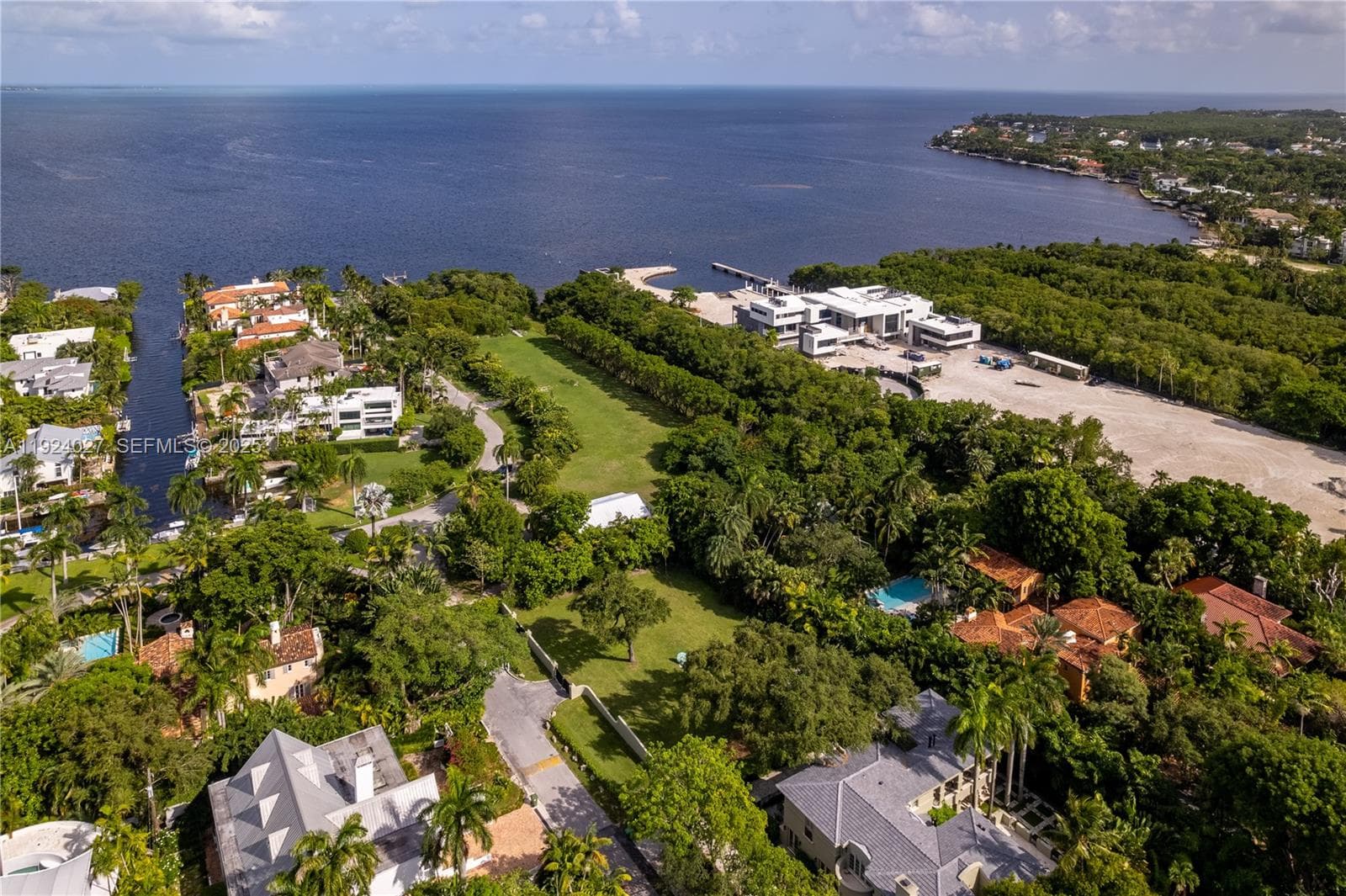 3400 S Moorings Way, Coconut Grove FL 33133 — 13