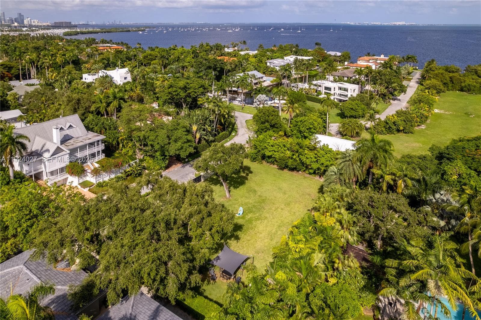 3400 S Moorings Way, Coconut Grove FL 33133 — 10