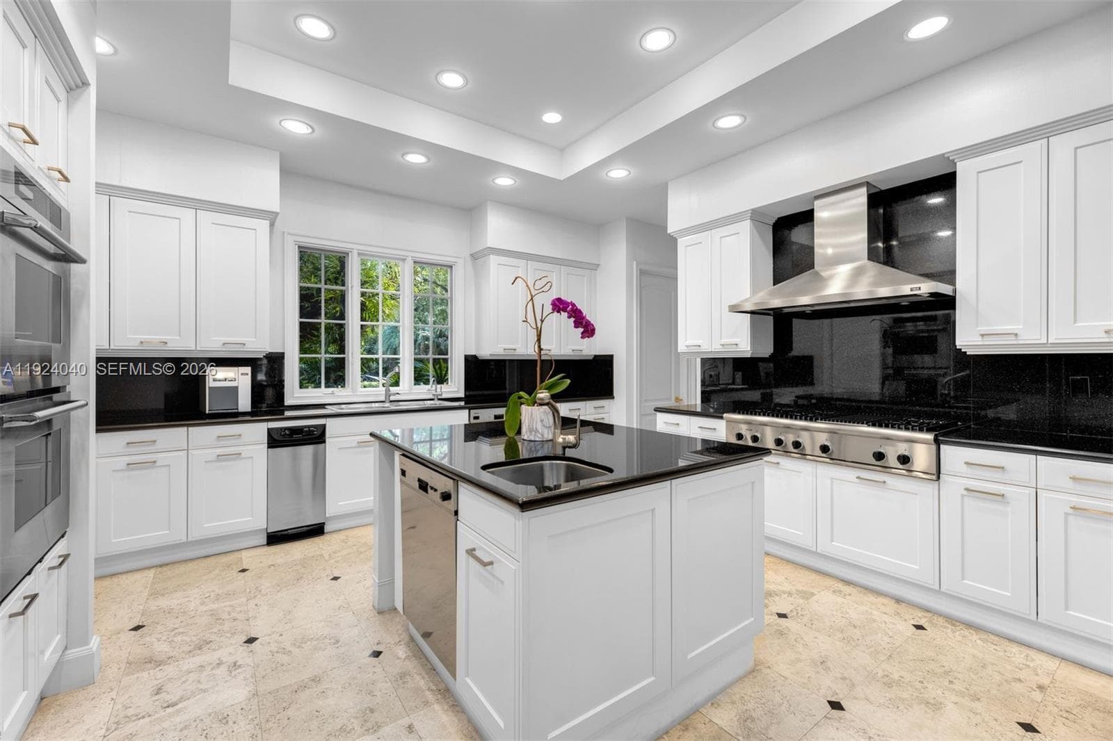 3460 S Moorings Way, Miami FL 33133 — 7