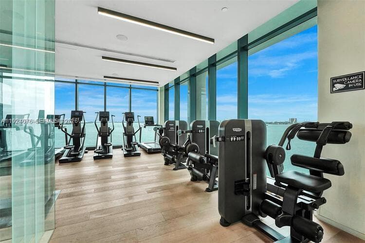 3131 NE 7th Ave # 2805, Miami FL 33137 — 27