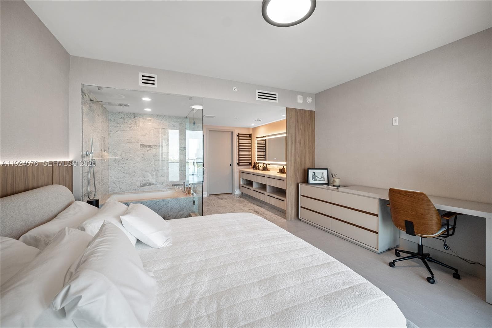 3131 NE 7th Ave # 2805, Miami FL 33137 — 13