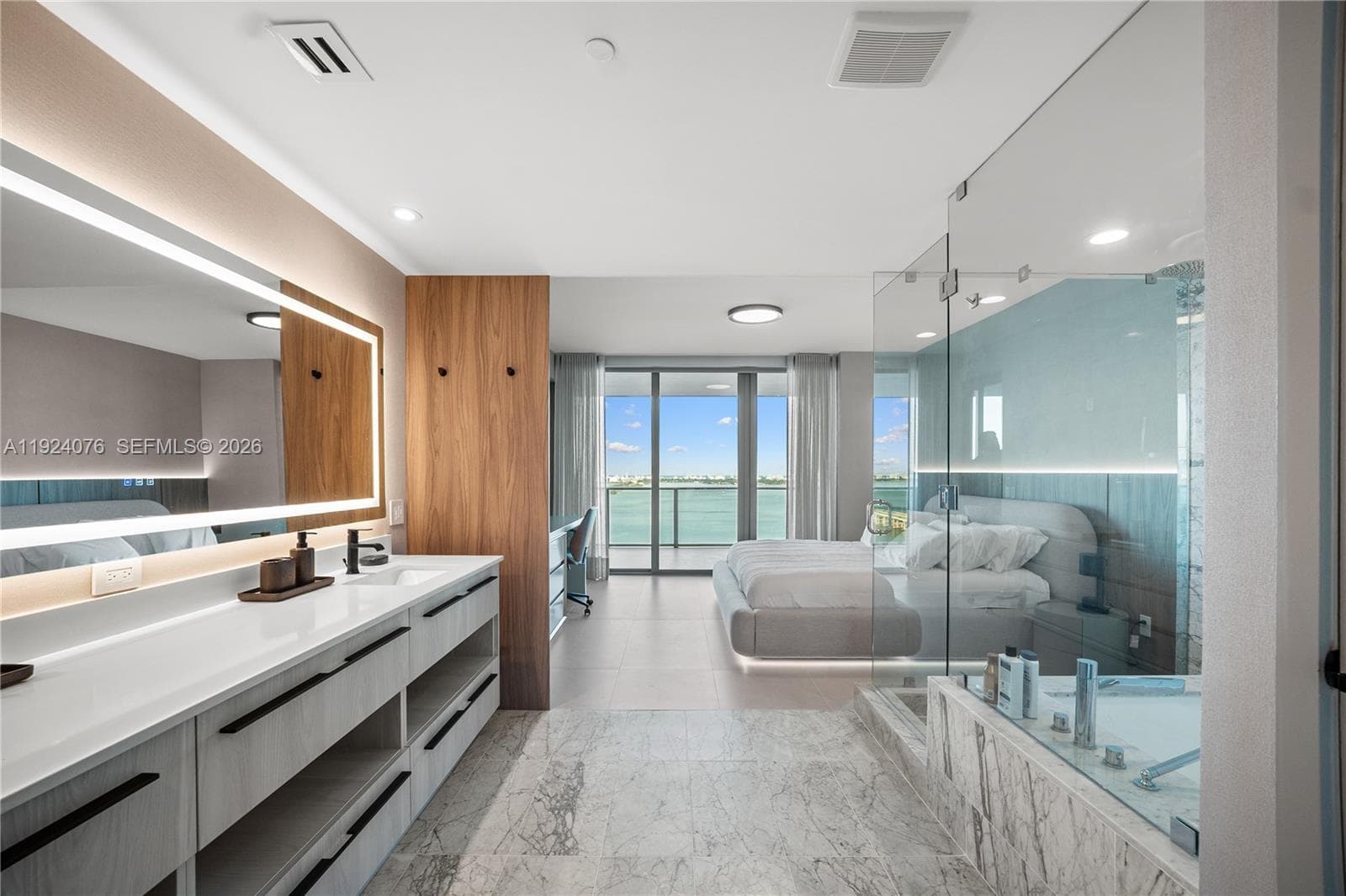 3131 NE 7th Ave # 2805, Miami FL 33137 — 16