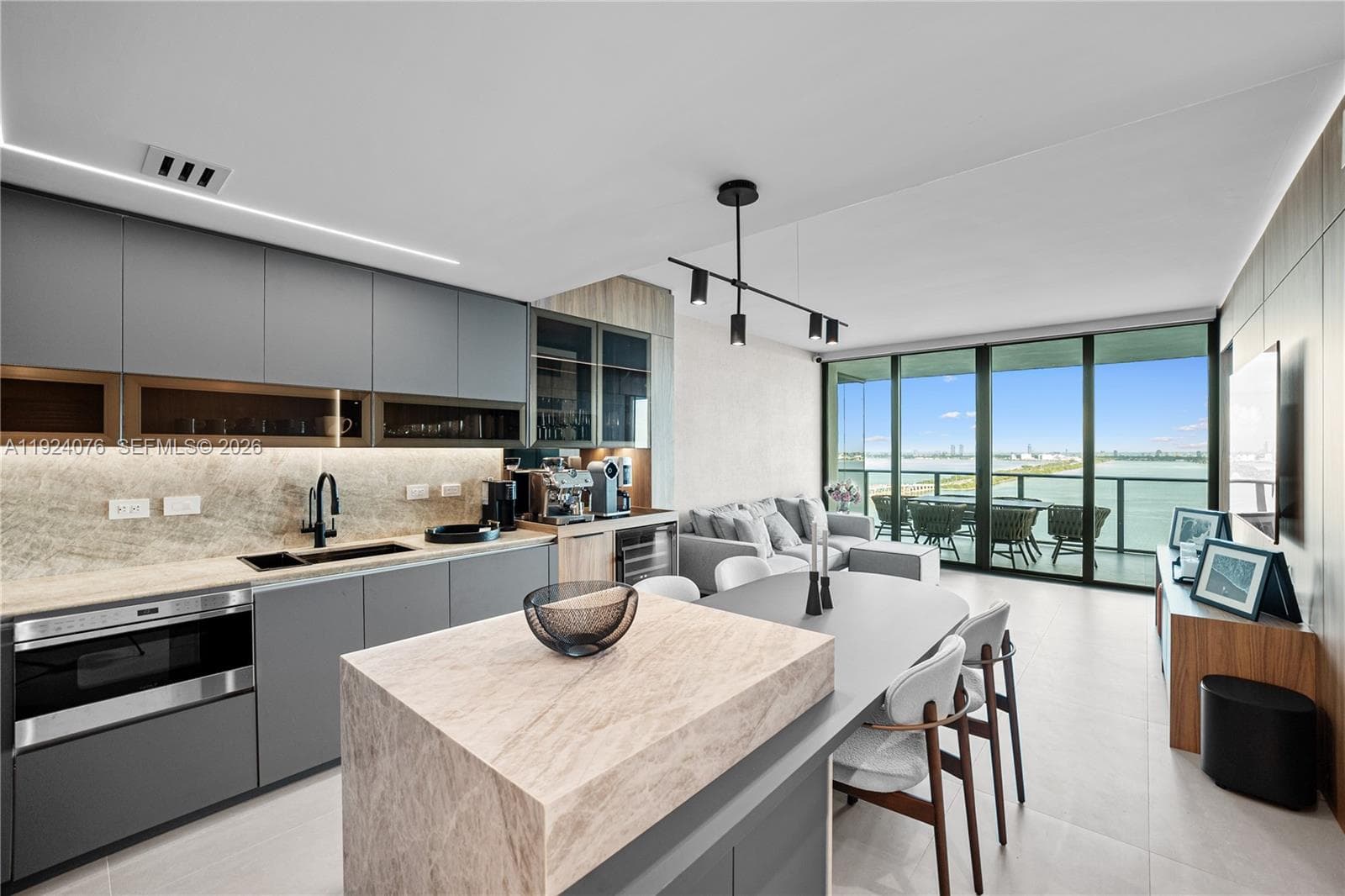 3131 NE 7th Ave # 2805, Miami FL 33137 — 5