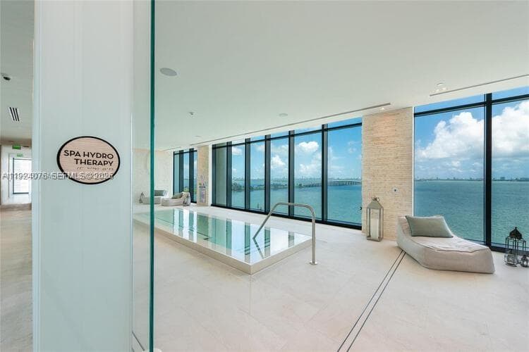 3131 NE 7th Ave # 2805, Miami FL 33137 — 24