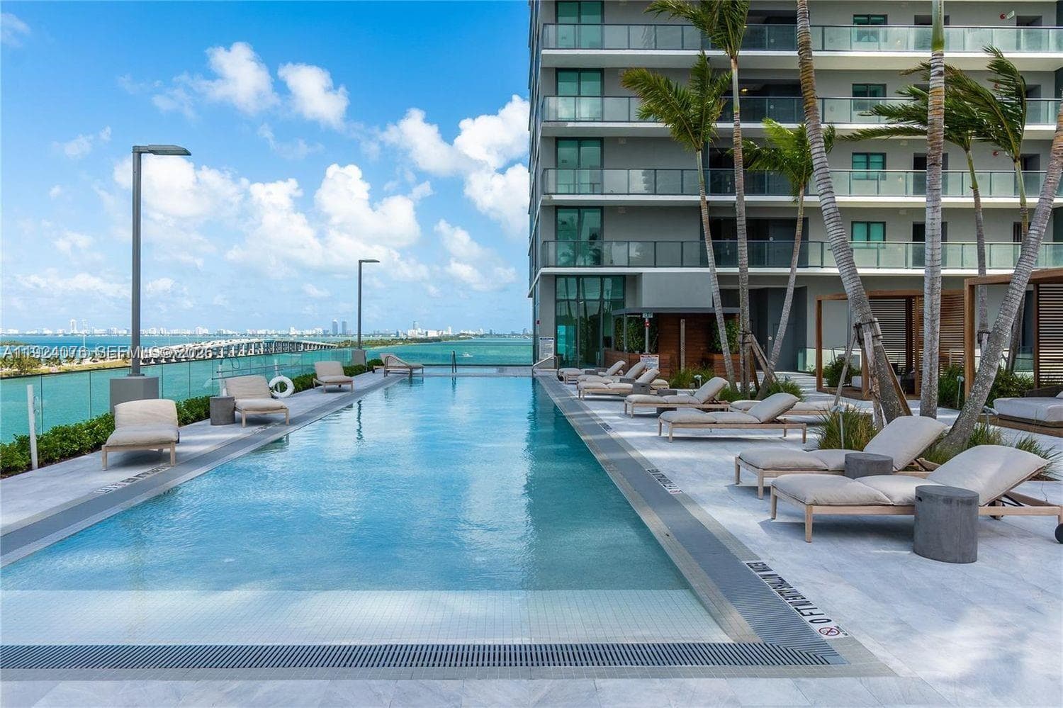 3131 NE 7th Ave # 2805, Miami FL 33137 — 34