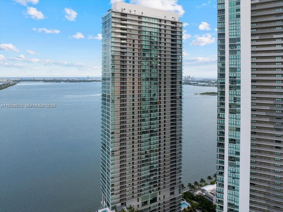 3131 NE 7th Ave # 2805, Miami FL 33137 — 45