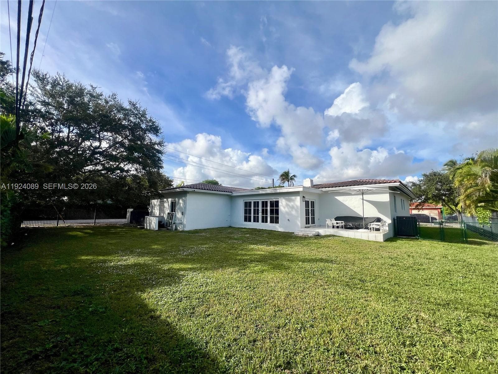 1558 Sevilla Ave, Coral Gables FL 33134 — 36