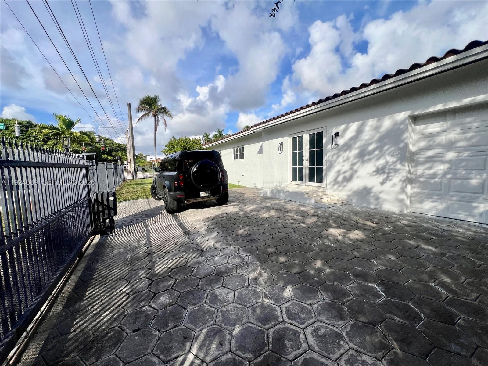 1558 Sevilla Ave, Coral Gables FL 33134 — 30