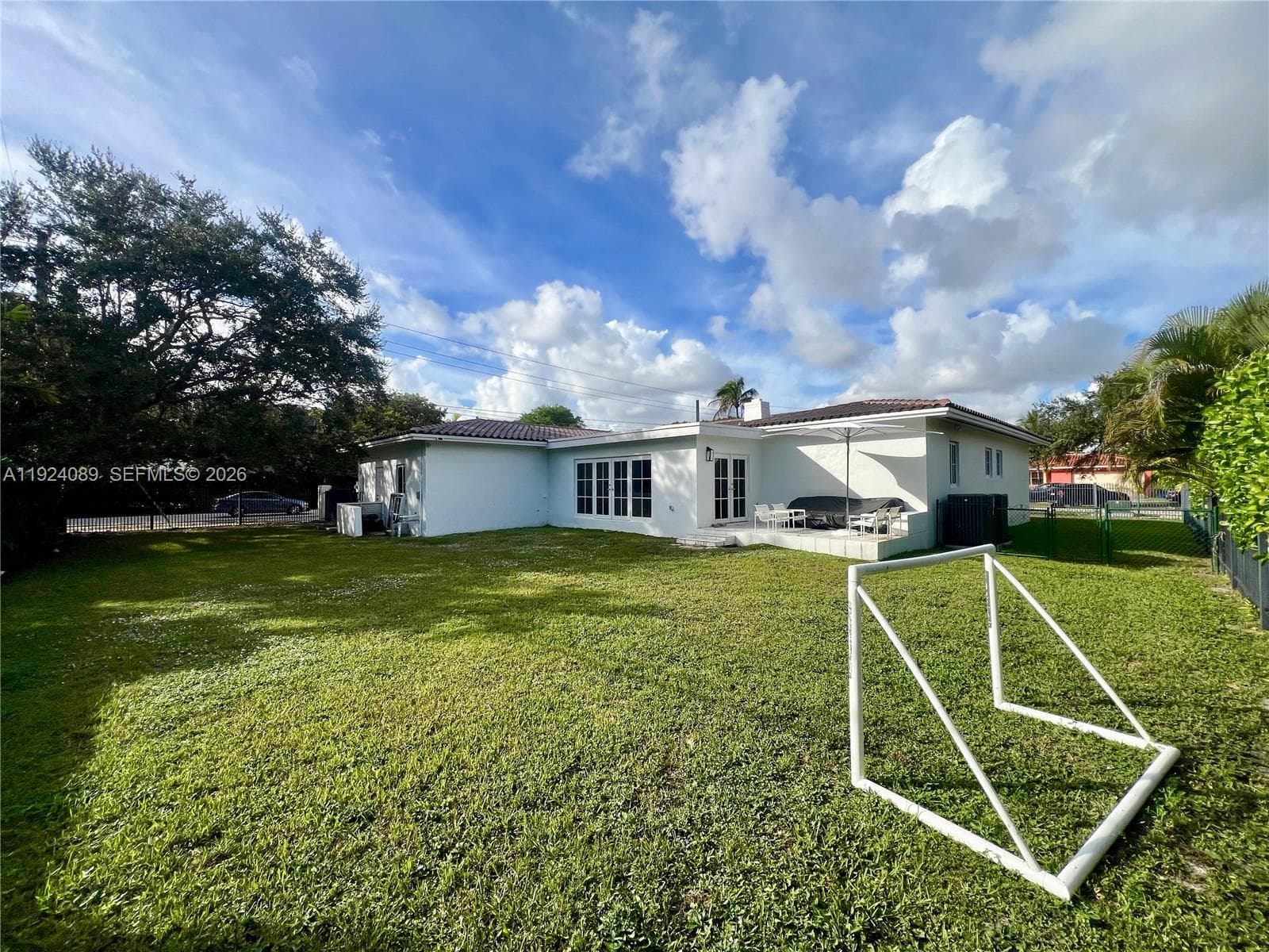 1558 Sevilla Ave, Coral Gables FL 33134 — 35