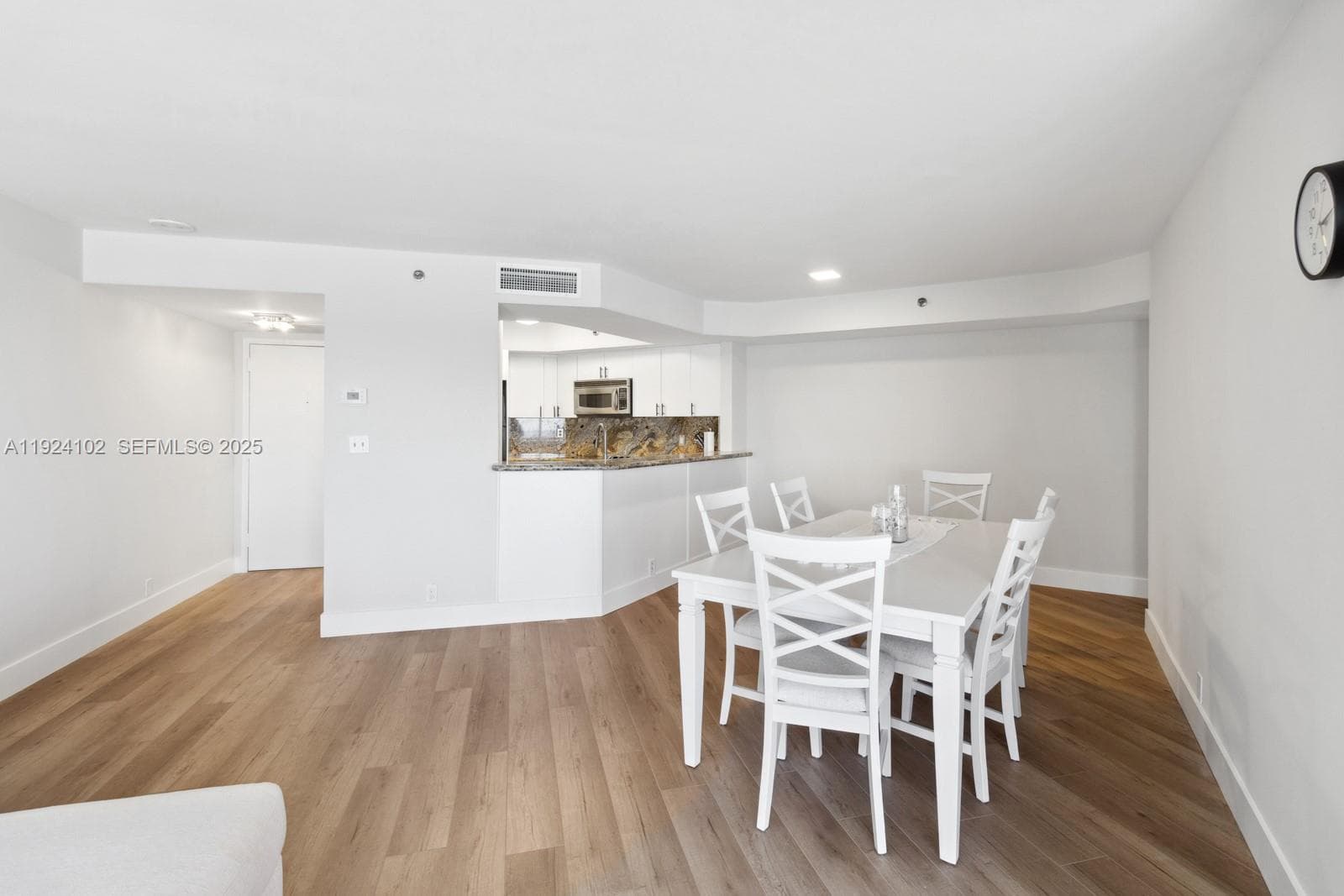 6767 Collins Ave # 909, Miami Beach FL 33141 — 6