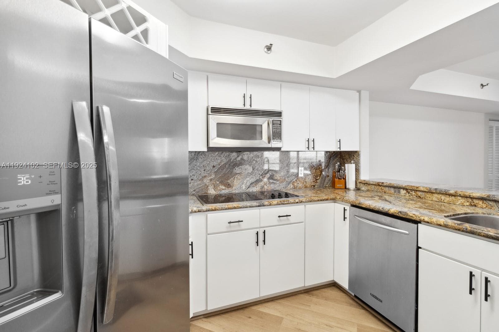 6767 Collins Ave # 909, Miami Beach FL 33141 — 7