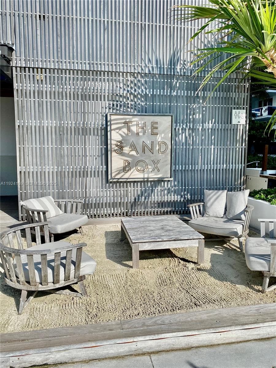 2301 Collins Ave # 636, Miami Beach FL 33139 — 24