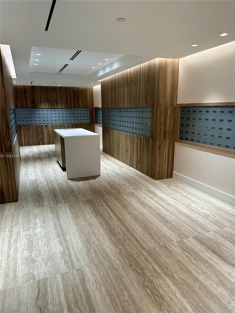 2301 Collins Ave # 636, Miami Beach FL 33139 — 18