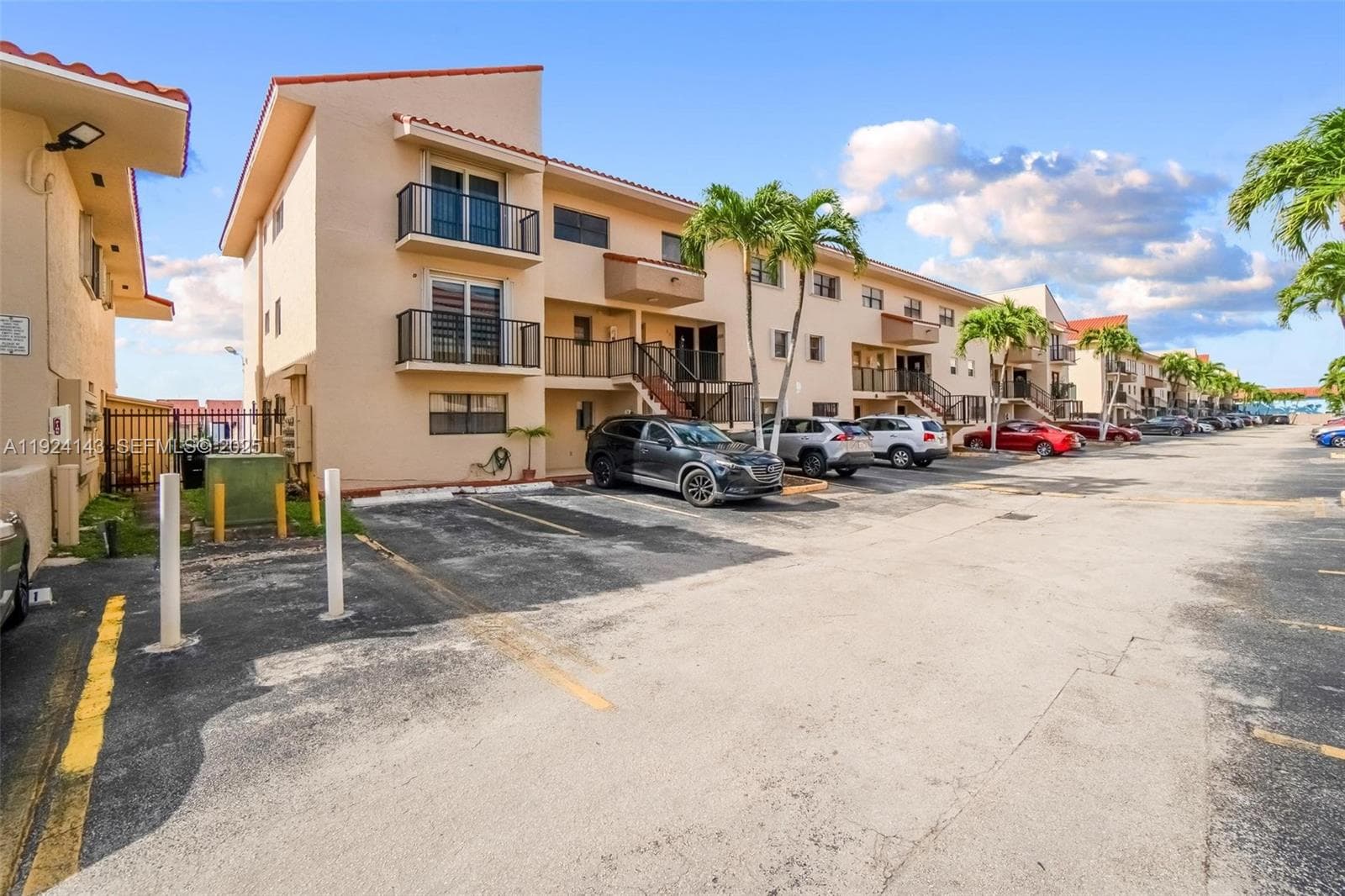 5530 W 26th Ct # 102, Hialeah FL 33016 — 46