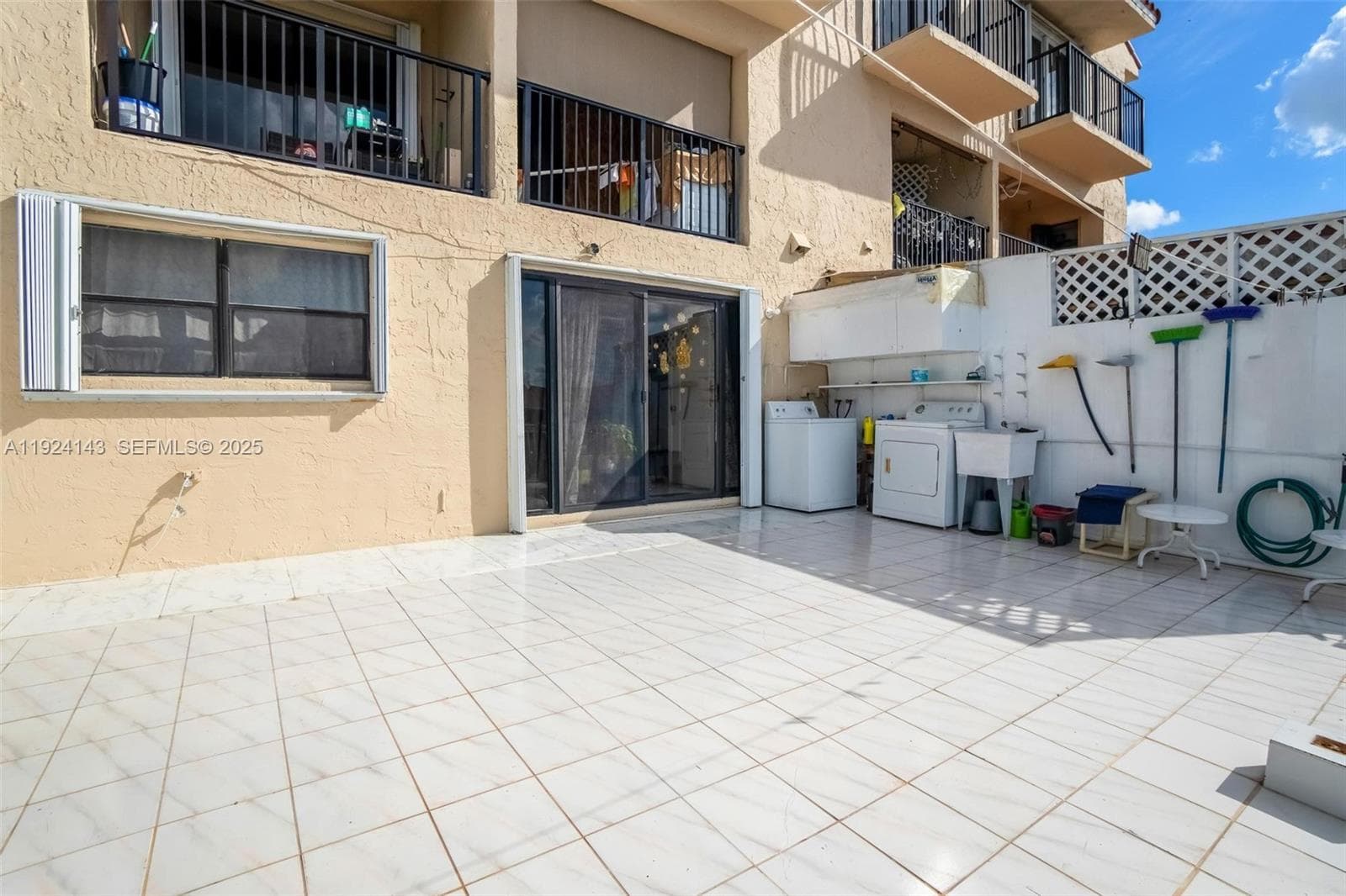 5530 W 26th Ct # 102, Hialeah FL 33016 — 40
