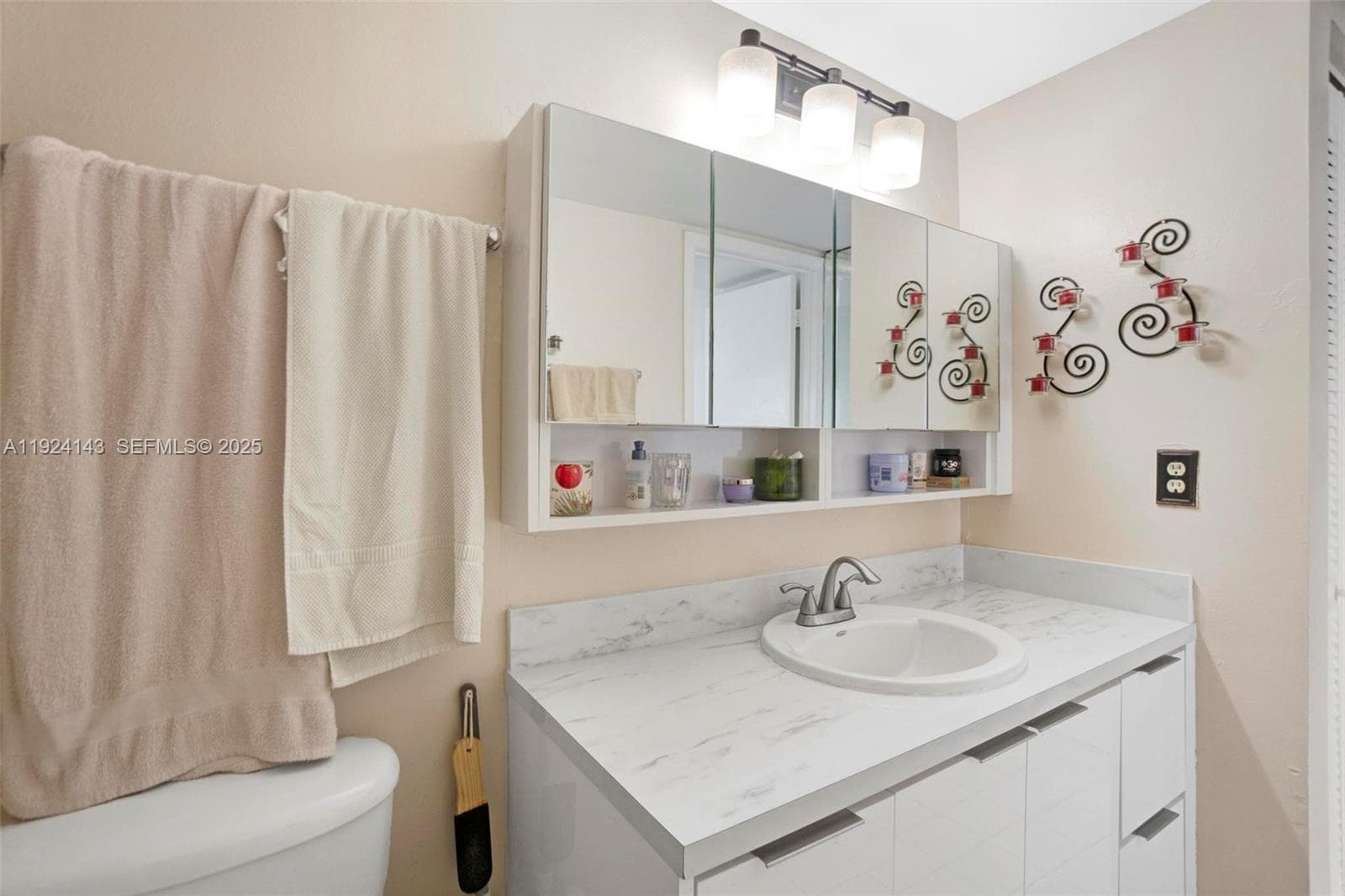 5530 W 26th Ct # 102, Hialeah FL 33016 — 31