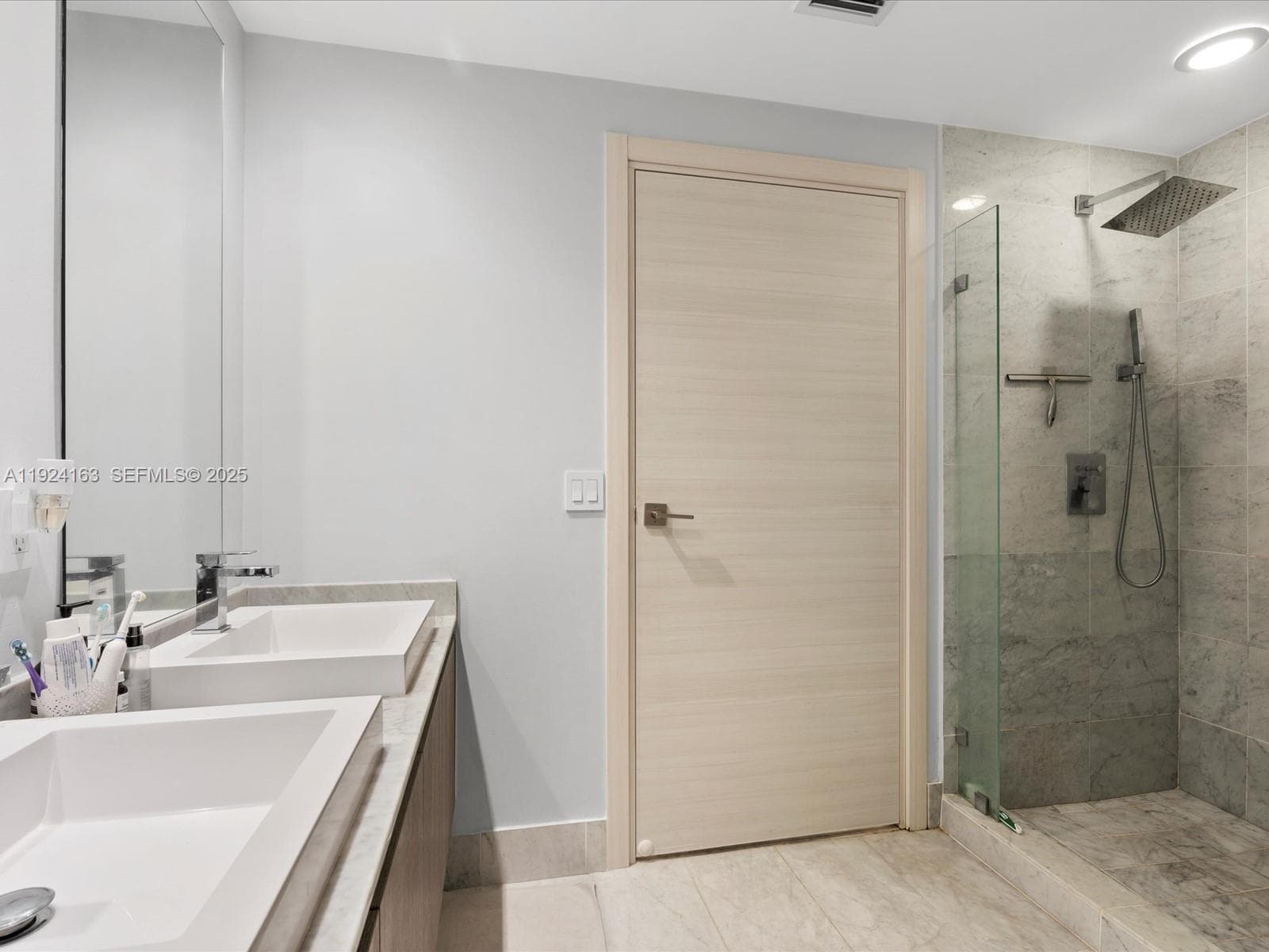 801 S Miami Ave # 1603, Miami FL 33130 — 24