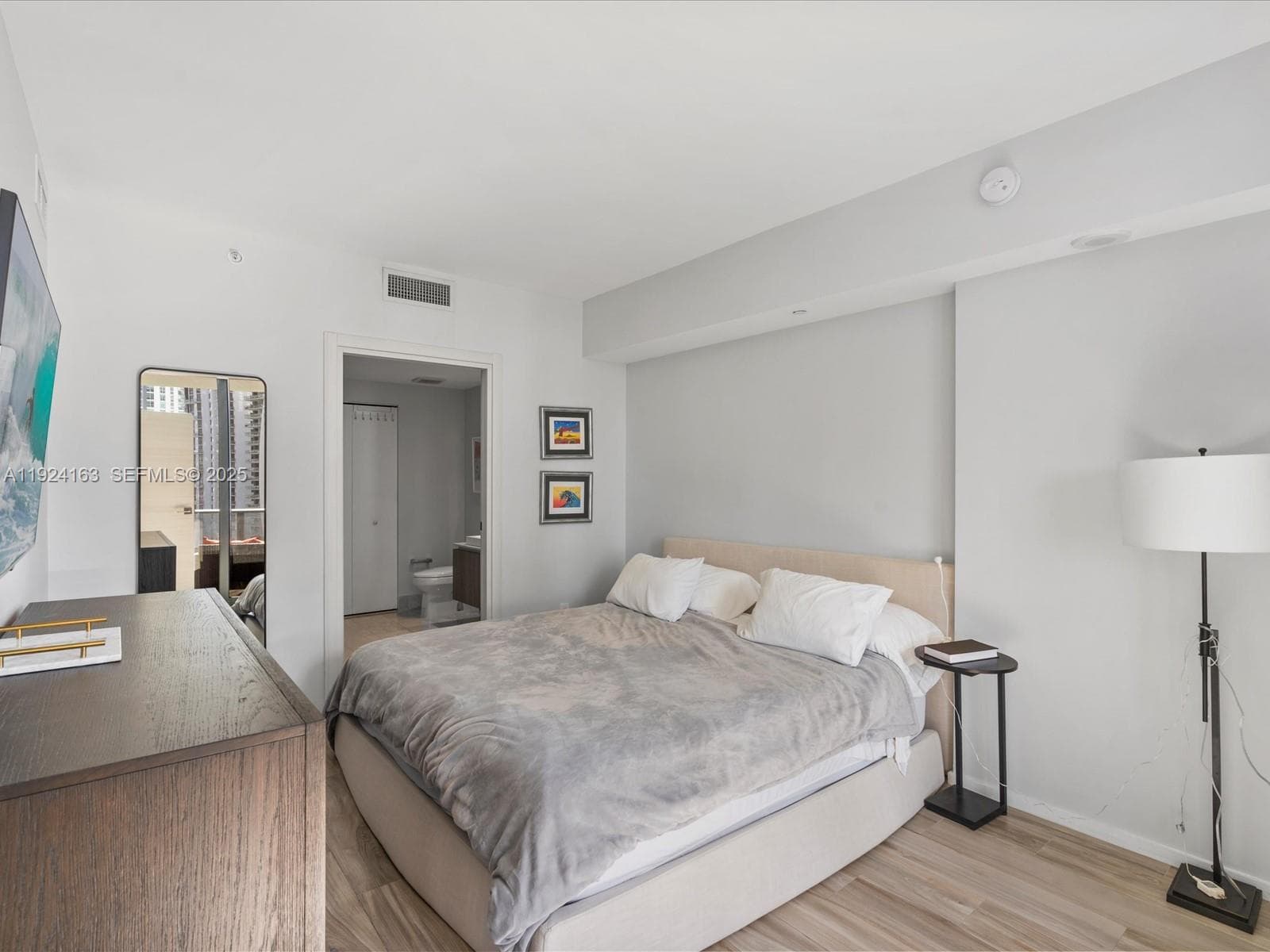 801 S Miami Ave # 1603, Miami FL 33130 — 19