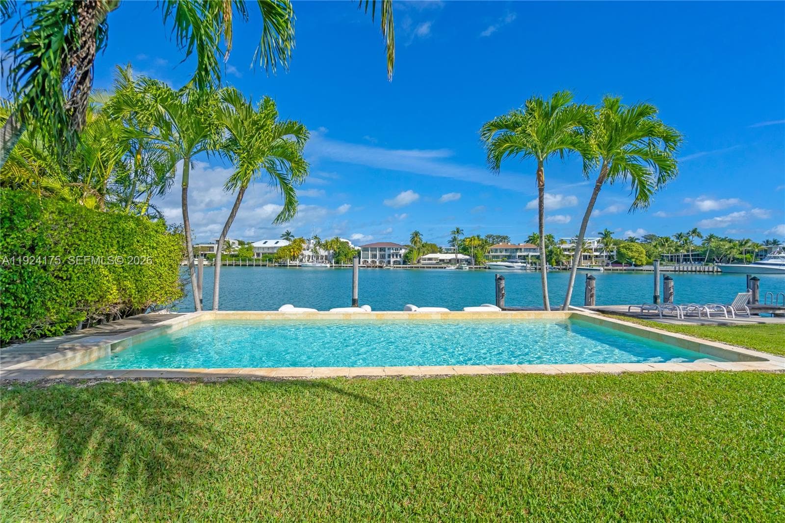 591 N Mashta Dr, Key Biscayne FL 33149 — 38