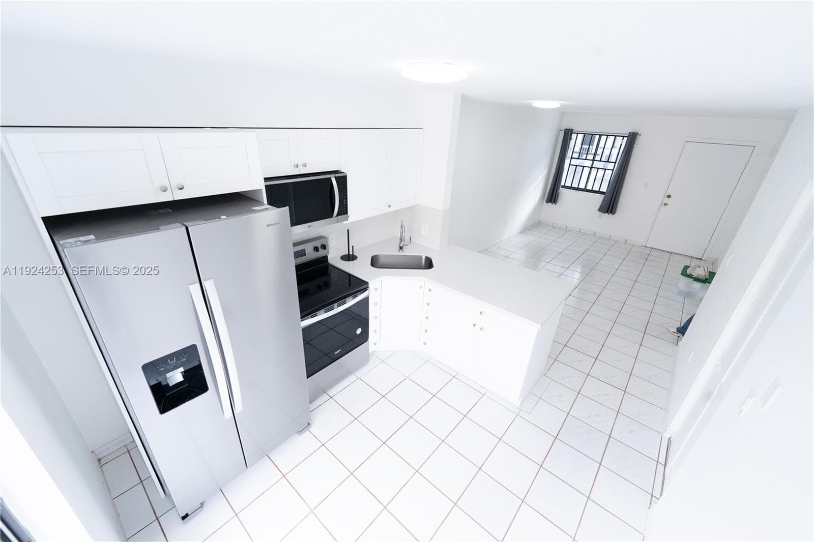 5300 W 21st Ct # 311, Hialeah FL 33016 — 2