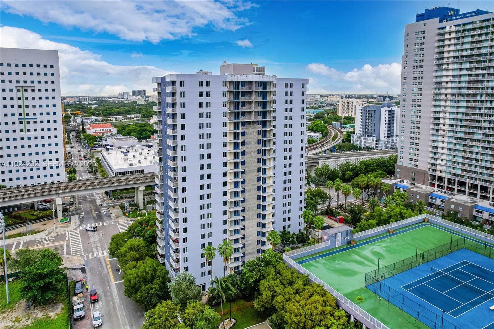850 N Miami Ave # 408, Miami FL 33136 — 3