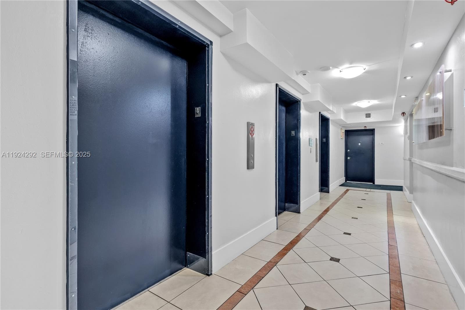 850 N Miami Ave # 408, Miami FL 33136 — 36
