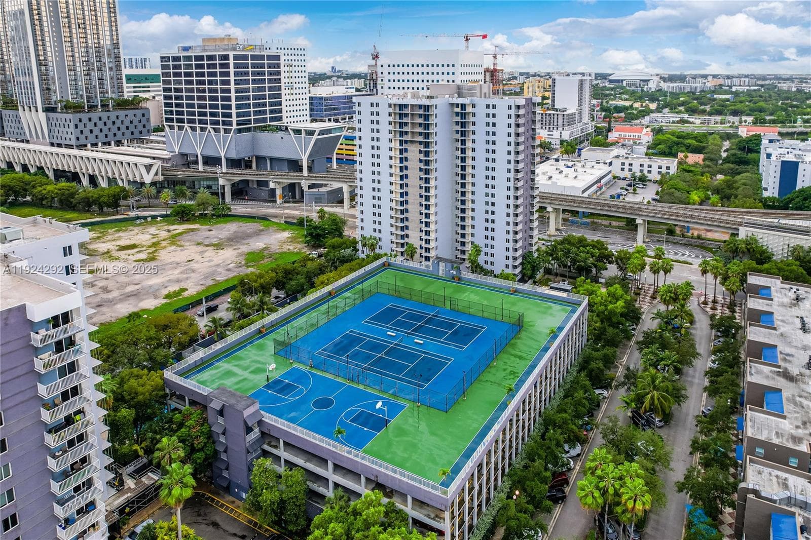 850 N Miami Ave # 408, Miami FL 33136 — 5