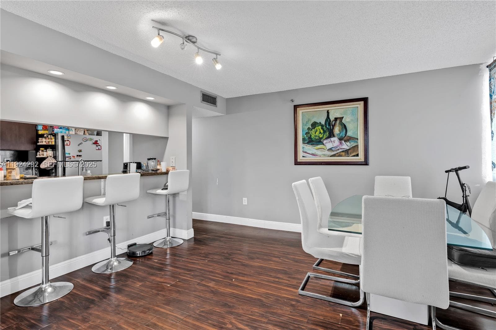 850 N Miami Ave # 408, Miami FL 33136 — 24