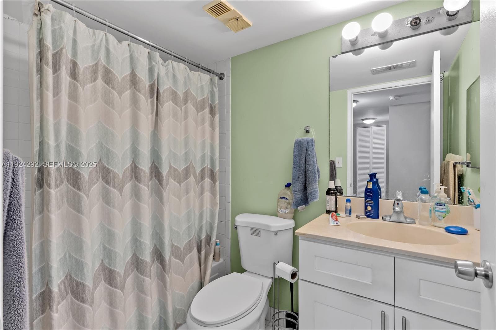 850 N Miami Ave # 408, Miami FL 33136 — 31