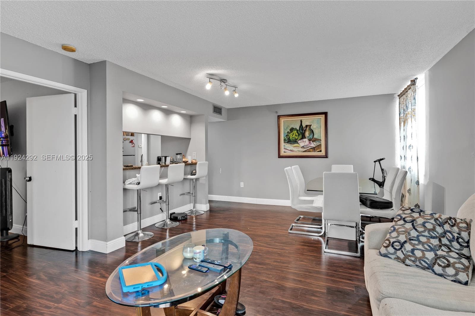 850 N Miami Ave # 408, Miami FL 33136 — 25
